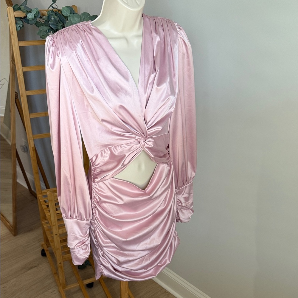 Elegant Pink Satin Dress with Knot Detail
